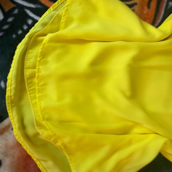 Yellow Blouse - Picture 3 of 8